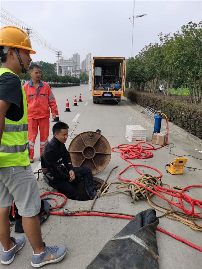 钟楼翻衬法管道修复技术主要工序